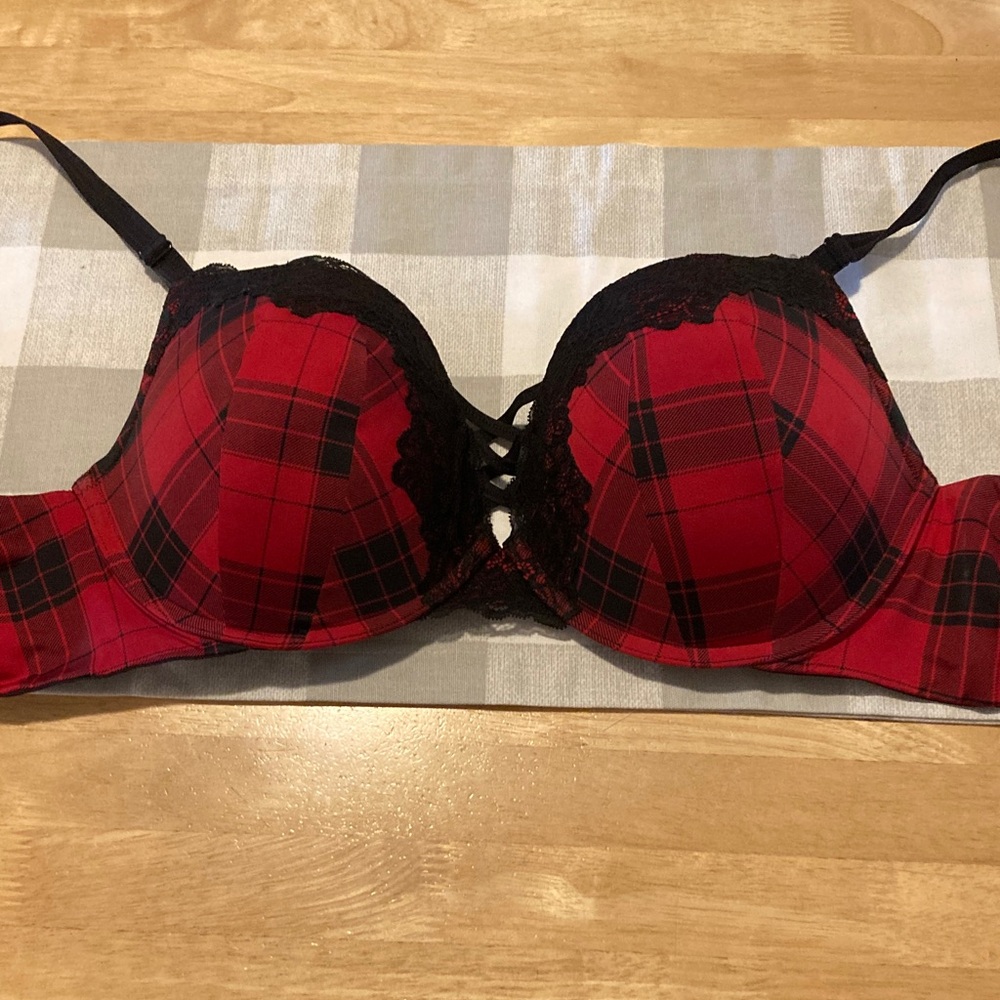Torrid XO Plunge Plaid Red and Black Women's Bra